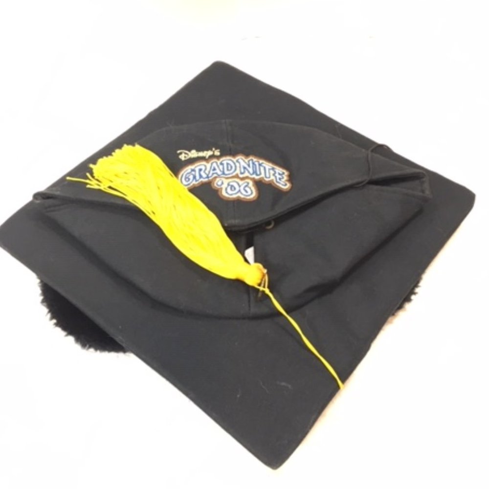 Disney's GradNite '06 Black Graduate Cap from Disney World
